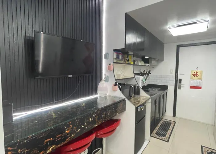 A Premium In A Prime Location Connected To Sm North Edsa Mall And Walking Distance To Solaire And Casino And Trinoma Mall In Quezon Apartment Manila