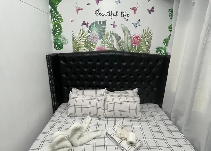 A Premium In A Prime Location Connected To Sm North Edsa Mall And Walking Distance To Solaire And Casino And Trinoma Mall In Quezon * Manila