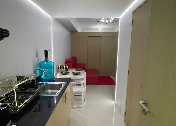 Apartment A Premium In A Prime Location Connected To Sm North Edsa Mall And Walking Distance To Solaire And Casino And Trinoma Mall In Quezon *