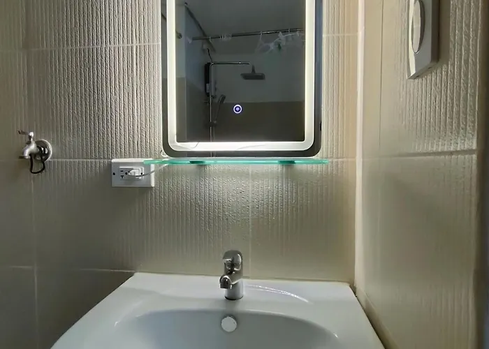 A Premium In A Prime Location Connected To Sm North Edsa Mall And Walking Distance To Solaire And Casino And Trinoma Mall In Quezon Apartment *