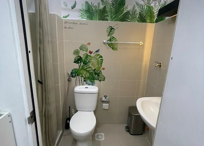 Apartment A Premium In A Prime Location Connected To Sm North Edsa Mall And Walking Distance To Solaire And Casino And Trinoma Mall In Quezon *