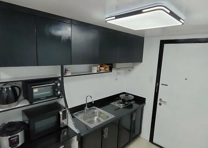 Apartment A Premium In A Prime Location Connected To Sm North Edsa Mall And Walking Distance To Solaire And Casino And Trinoma Mall In Quezon